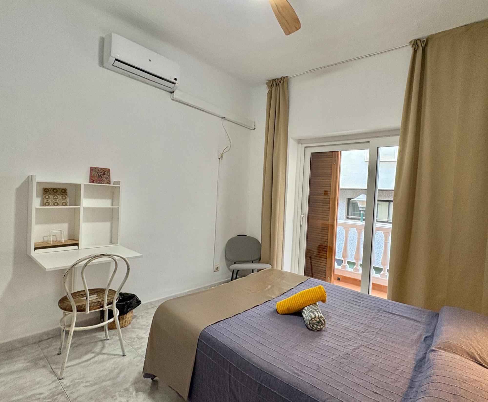 Habitacion En Calle Molino Málaga Dış mekan fotoğraf