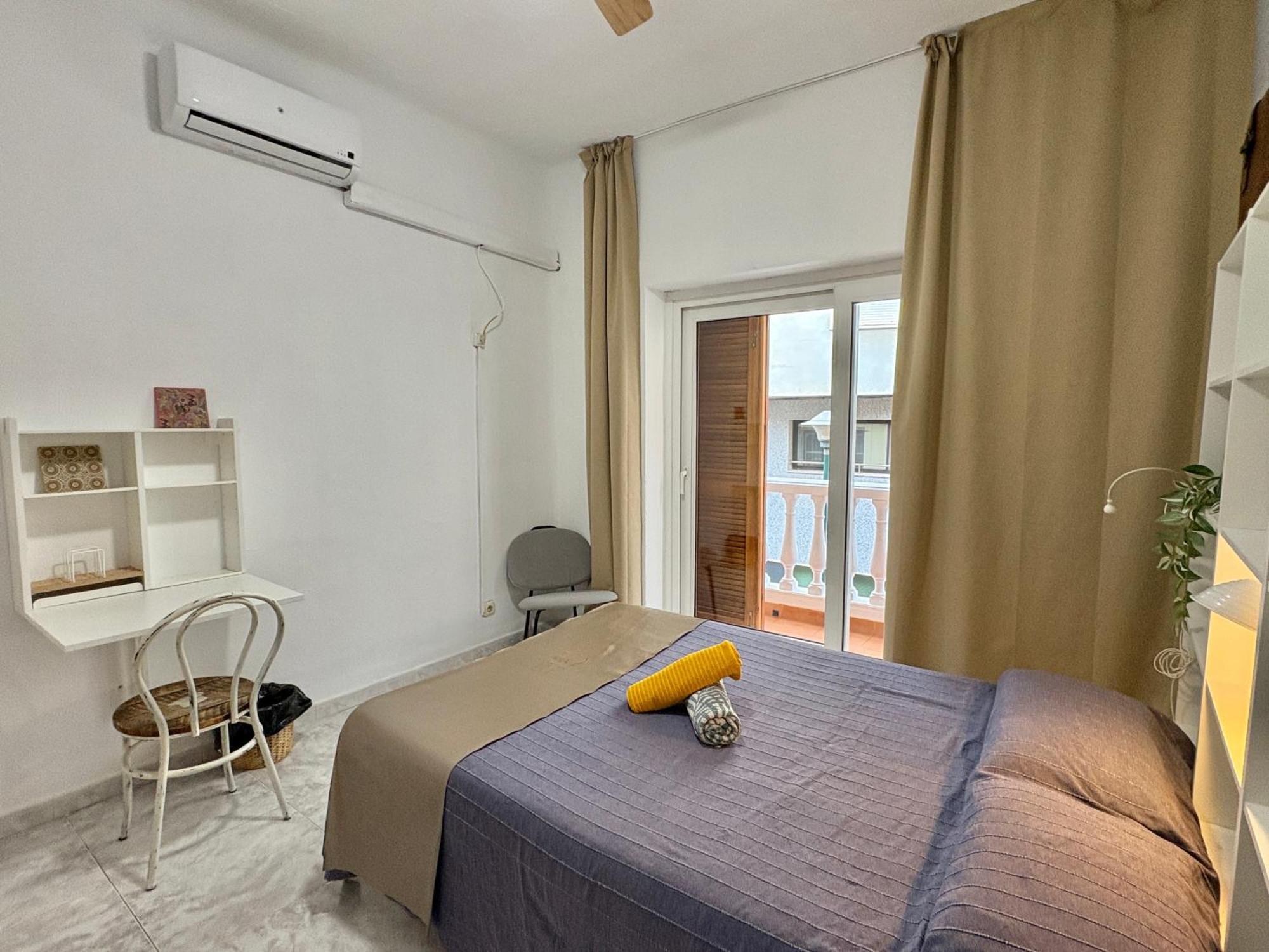 Habitacion En Calle Molino Málaga Dış mekan fotoğraf